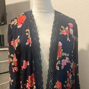Maurices Ladies dark blue floral shawl size medium